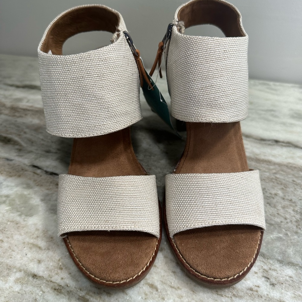 NWT Toms Majorca Sandal Size 9